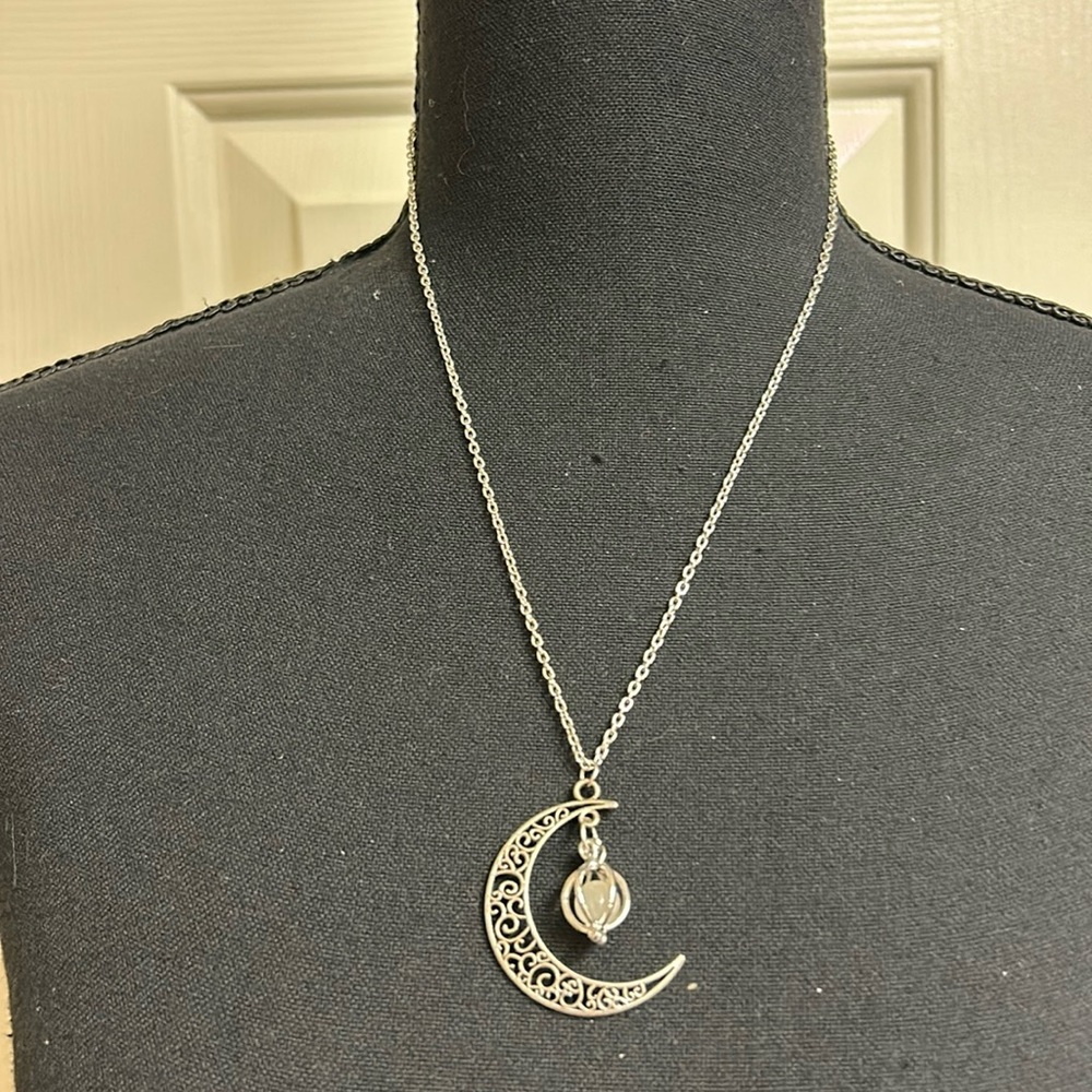 Necklace, Silver half moon and center crystal, 22”, Excellent Condition